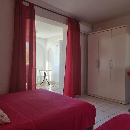 Apartments Ana Новаля Екстериор снимка